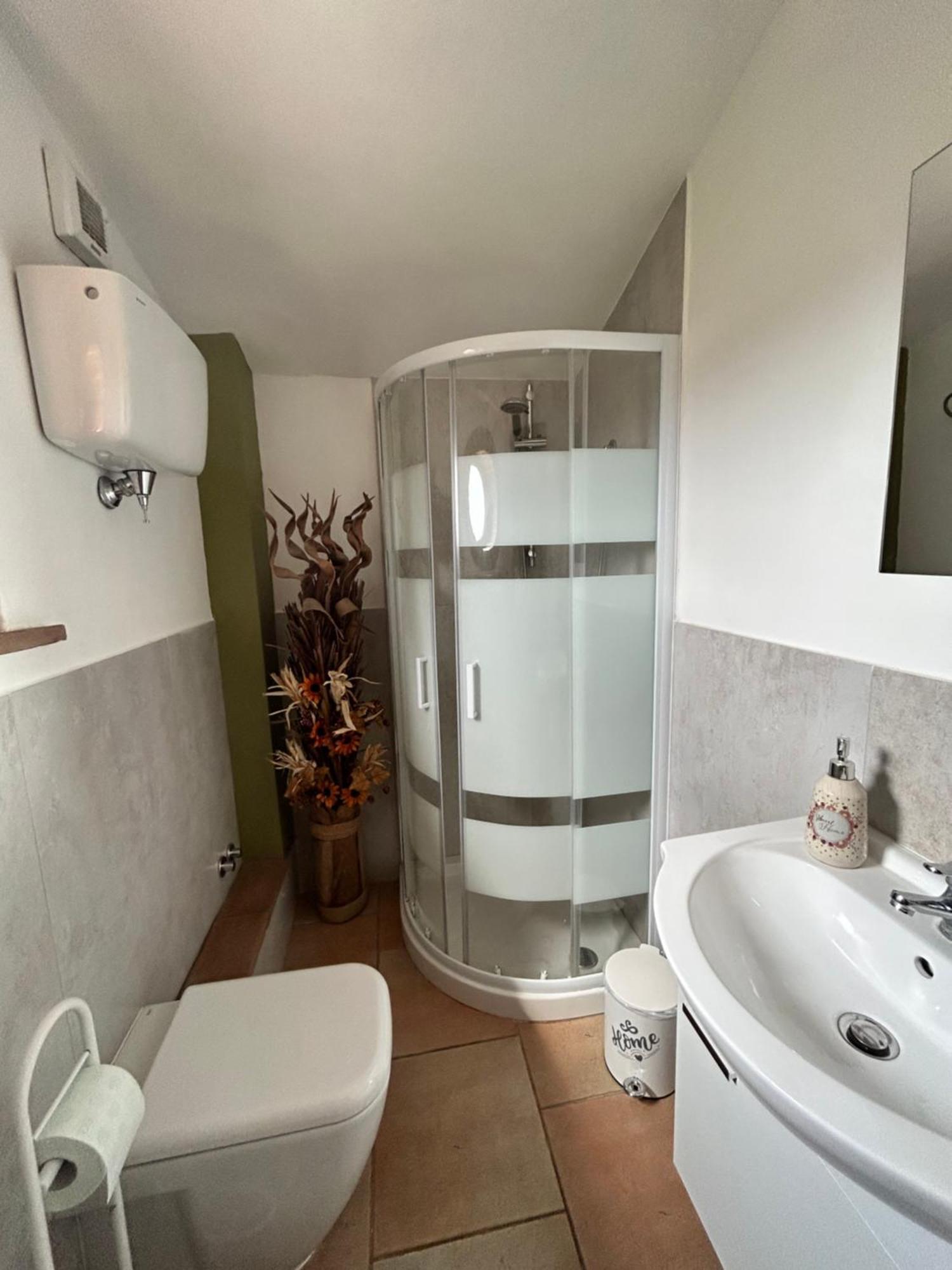 La Perla Di Assisi Hotel Luaran gambar